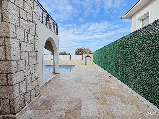 YUSEDEN ALAÇATIDA MÜSTAKİL MÜŞTEMİLATLI 4+2 SATILIK VİLLA - Görsel 10