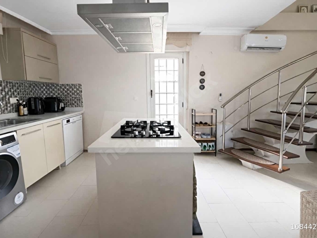 YUSEDEN ALAÇATIDA MÜSTAKİL MÜŞTEMİLATLI 4+2 SATILIK VİLLA - Görsel 26