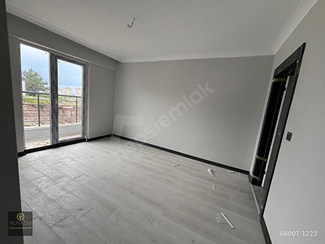 YILMAZERDEN F.ÇELİK 4.CADDE MEVKİ KÖK TAPU SIFIR TERAS BALKONLU - Görsel 5