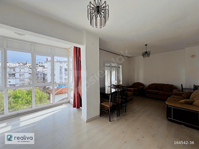 REALİVADAN MERKEZİ KONUMDA SATILIK 3+1 DAİRE - Görsel 10