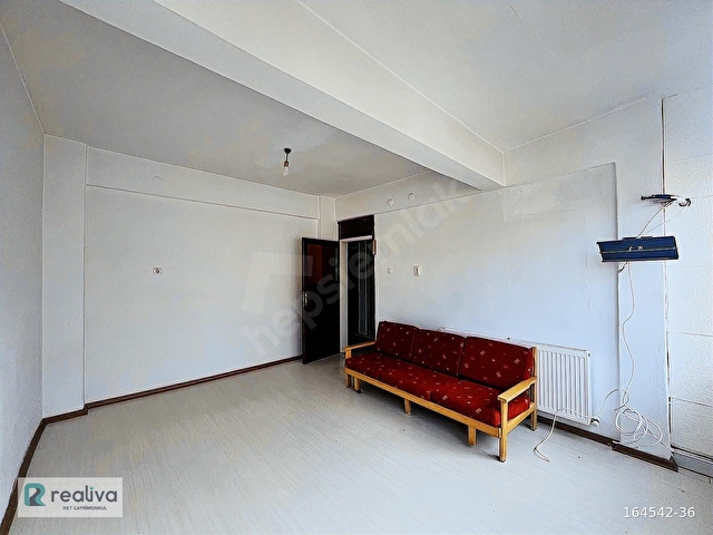 REALİVADAN MERKEZİ KONUMDA SATILIK 3+1 DAİRE - Görsel 16