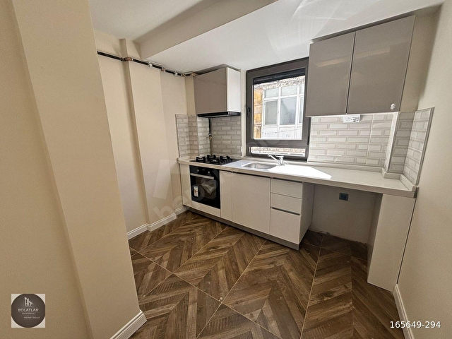KURTULUŞTA ADLİYENİN YANIBAŞINDA ŞIK TASARIMLI 2+0 DAİRE - Görsel 3