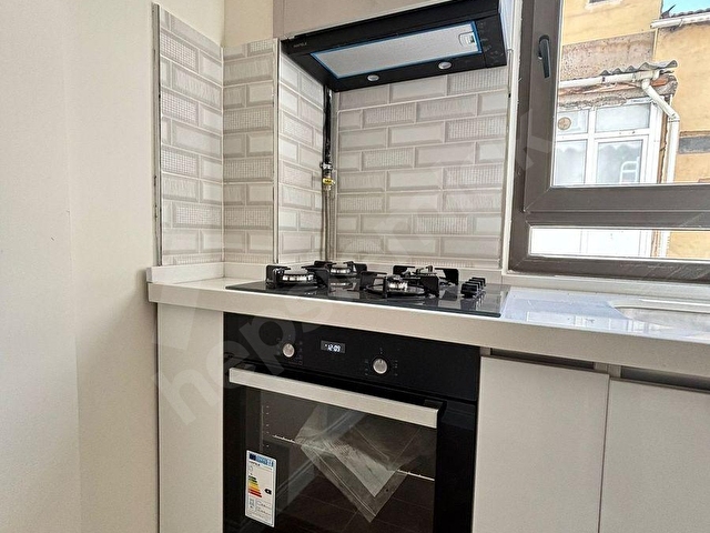 KURTULUŞTA ADLİYENİN YANIBAŞINDA ŞIK TASARIMLI 2+0 DAİRE - Görsel 4