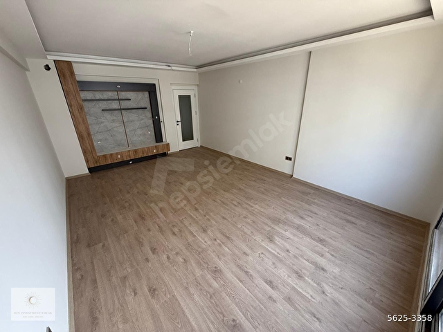 KÖŞE KONUMLU CADDE ÜZERİ SATILIK 3+1 LÜKS DAİRE - Görsel 4