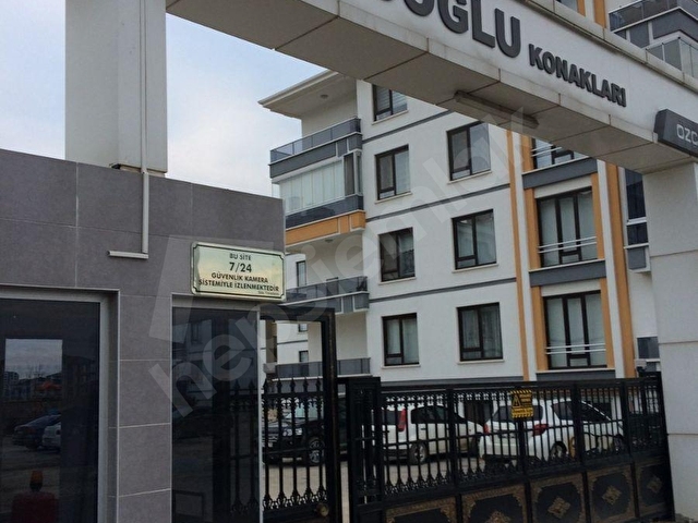 AFYON BİLGE EMLAKdan UYDUKENT  PAŞA CAMİ KARŞISI     KİRALIK  4+1,   LÜKS  DAİRE