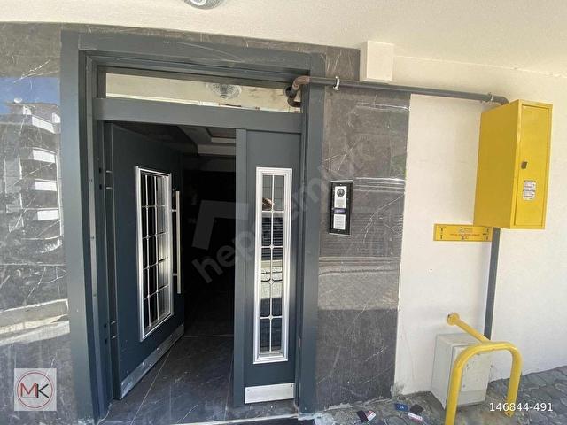 Tramvay Yanı Sıfır Binada Kiralık 1+1 Daire - Görsel 2