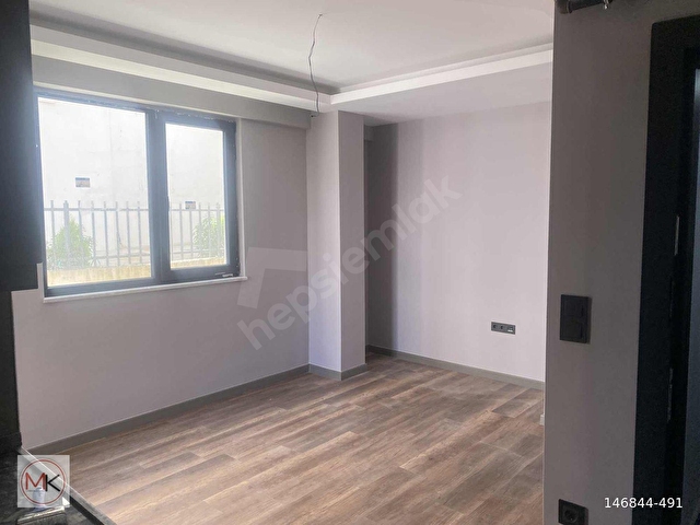 Tramvay Yanı Sıfır Binada Kiralık 1+1 Daire - Görsel 11