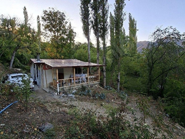 ERZURUM İSPİRDE 923M2 ARAZI SATILIKTIR.