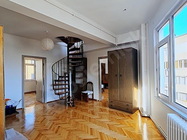 Sea View Triplex, Clean Flat for Rent in Gümüşsuyu - Görsel 25