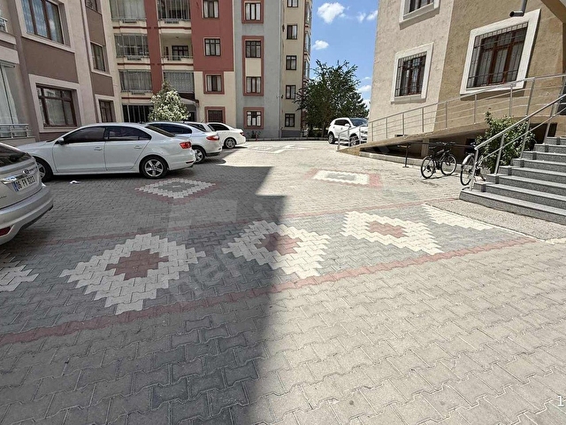 OĞUZHAN SERT GAYRİMENKULDEN GÖKKÜŞAĞI SİTESİNDE SATILIK DAİRE - Görsel 3