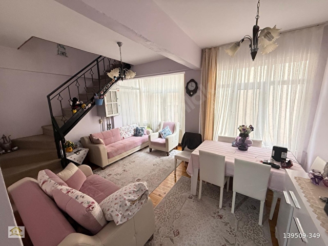 ACIBADEMDE 360m2 BETONARME EKLENTİLİ TARİHİ AHŞAP BİNA - Görsel 9