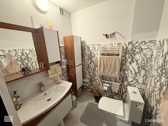 ACIBADEMDE 360m2 BETONARME EKLENTİLİ TARİHİ AHŞAP BİNA - Görsel 14