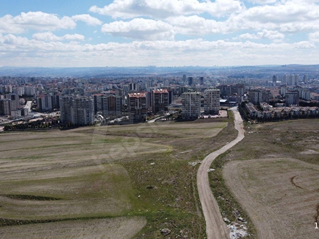 Emlakçı Nevzattan Susuz Belörende 400 m2 206 ada 51 Hesaplı - Görsel 3