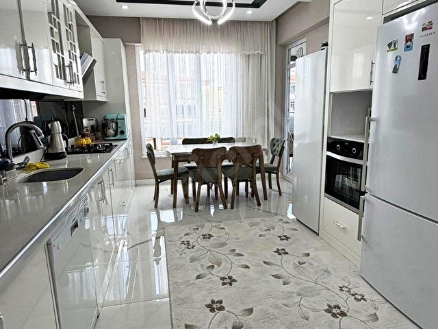 BELKIZDA CADDE ÜZERİ ARAKAT GENİŞ CAM BALKON MASRAFSZ 3+1 DAİRE - Görsel 17