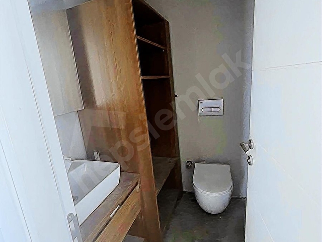 İzmir Yükselen Değeri Yücesoy Statüde 3+1 Teraslı Sıfır Daire - Görsel 20