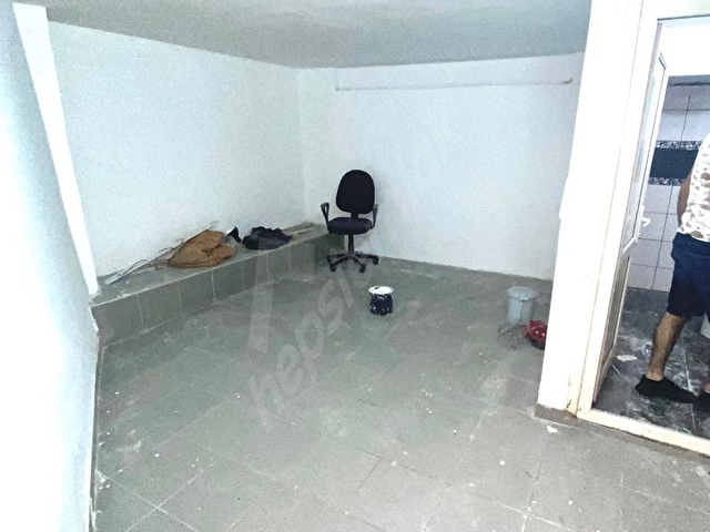 Sahibinden Mecidiyeköy merkezi vitrinli düz ayak dükkan - Görsel 9