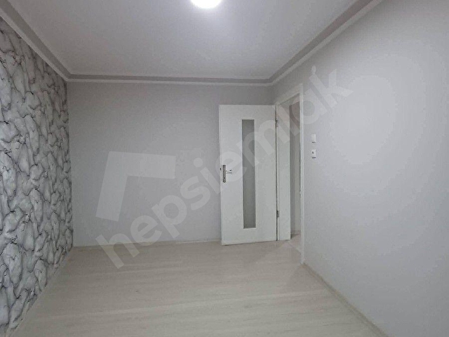 SAMSUN İLKADIM 19 MAYIS MAHALLESİNDE İÇİ YAPILI CADDEYE CEPHE 3+1 KİRALIK DAİRE - Görsel 13