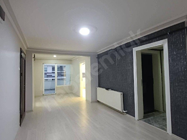 SAMSUN İLKADIM 19 MAYIS MAHALLESİNDE İÇİ YAPILI CADDEYE CEPHE 3+1 KİRALIK DAİRE - Görsel 17