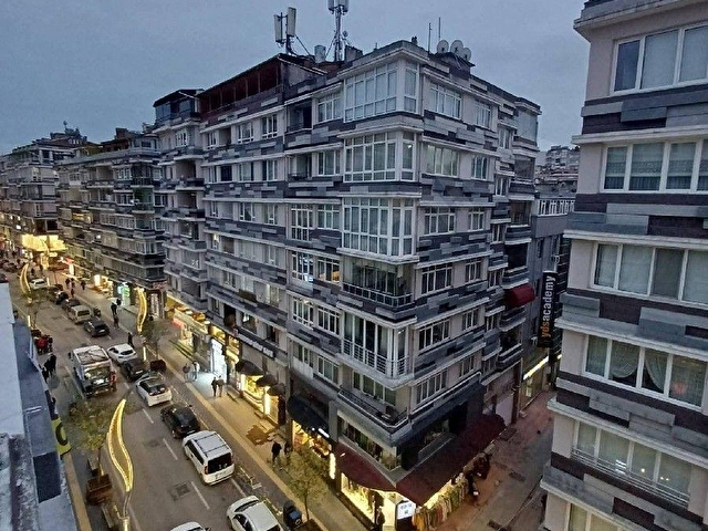 SAMSUN İLKADIM 19 MAYIS MAHALLESİNDE İÇİ YAPILI CADDEYE CEPHE 3+1 KİRALIK DAİRE - Görsel 24