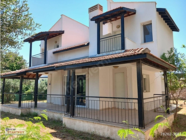 Çeşme Yalı Mahallesi Mistral Sitesi Satılık Müstakil Villa