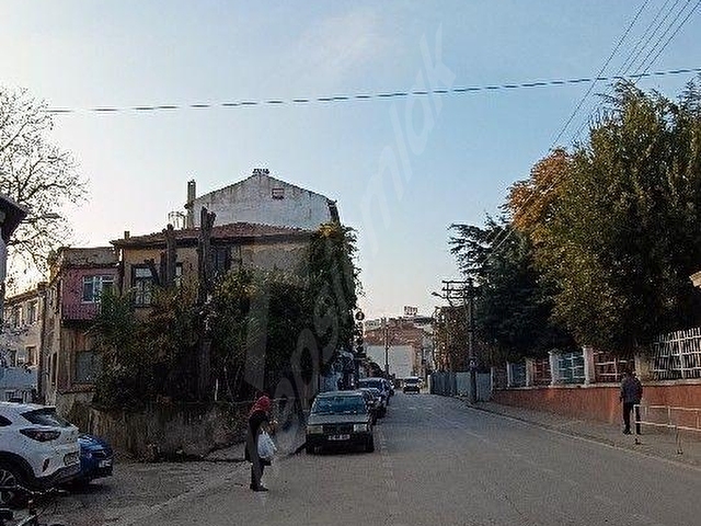 Edirne Merkez Eski İst. Cad. İnönü ilkokulu karşısında satılık 2+1 daire - Görsel 3