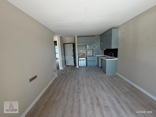 ATK YENİ BATI PLUS 1+1 GENİŞ DAİRE İST. YOLU METRO 5 DK