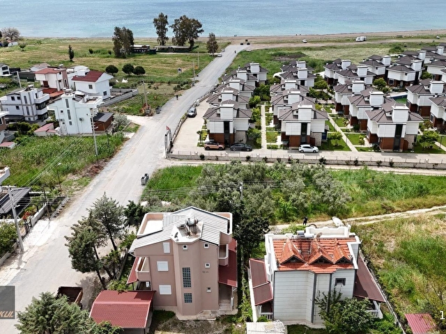 İzmir Dikili Salihleraltında Denize Yakın 4+1 Satılık Villa