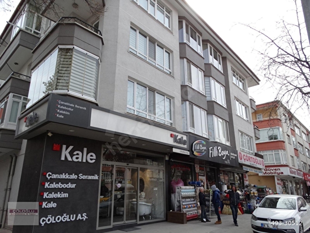 ÇÖLOĞLUNDAN DİKMEN CADDE ÜZERİNDE ARA KAT 3+1 BAĞIMSIZ YAPILI