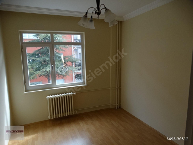 ÇÖLOĞLUNDAN DİKMEN CADDE ÜZERİNDE ARA KAT 3+1 BAĞIMSIZ YAPILI - Görsel 13