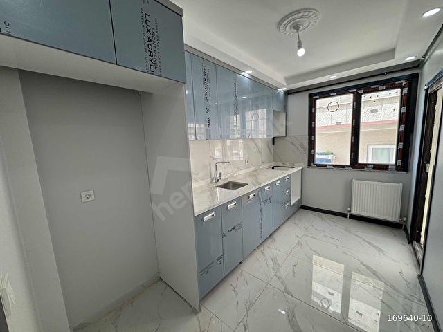 AVLU34 DİBİNDE 2+1 ARAKAT OTOPARKLI BALKONLU ASNSÖRLÜ LÜKS DAİRE - Görsel 22