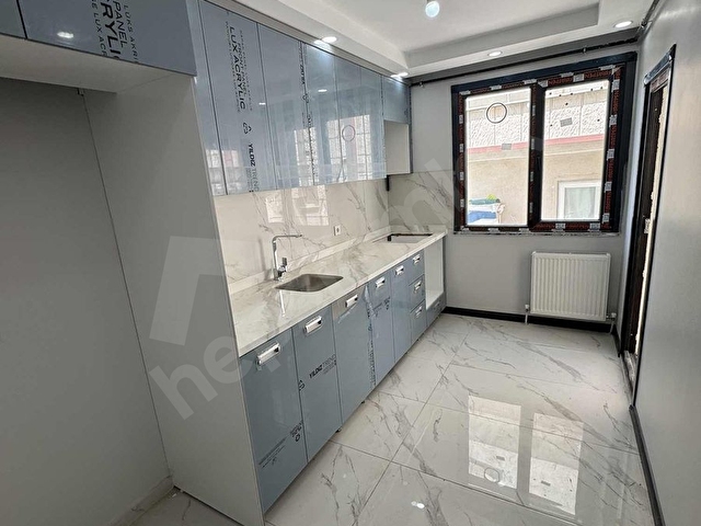 AVLU34 DİBİNDE 2+1 ARAKAT OTOPARKLI BALKONLU ASNSÖRLÜ LÜKS DAİRE - Görsel 28