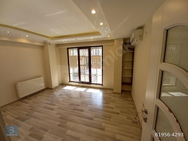 Gültepede Yeni Bina Güney Cephe Metrobüse 200 Mt.Yüksek Giriş 1+1 Daire. - Görsel 2