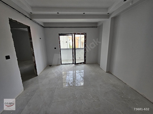 71 EVLER TRAMVAY YOLU ÜZERİ SATILIK 1+1 DAİRE