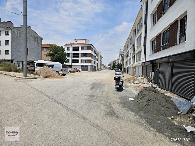 71 EVLER TRAMVAY YOLU ÜZERİ SATILIK 1+1 DAİRE - Görsel 2