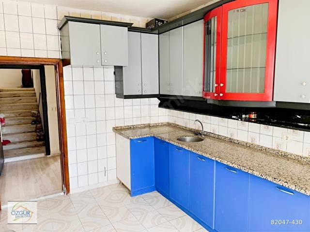 ÖZGÜR EMLAK tan PLAJA ÇOK YAKIN UYGJN FİYATTA FERAH DAİRE