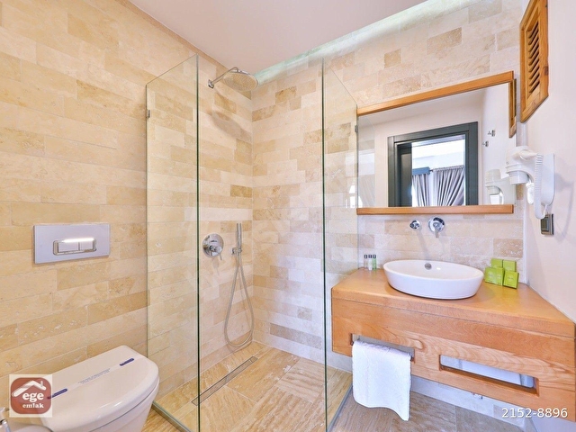 Alaçatı Merkezde Sezona Hazır! 12 Odalı Havuzlu Butik otel - Görsel 15
