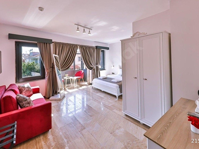 Alaçatı Merkezde Sezona Hazır! 12 Odalı Havuzlu Butik otel - Görsel 12