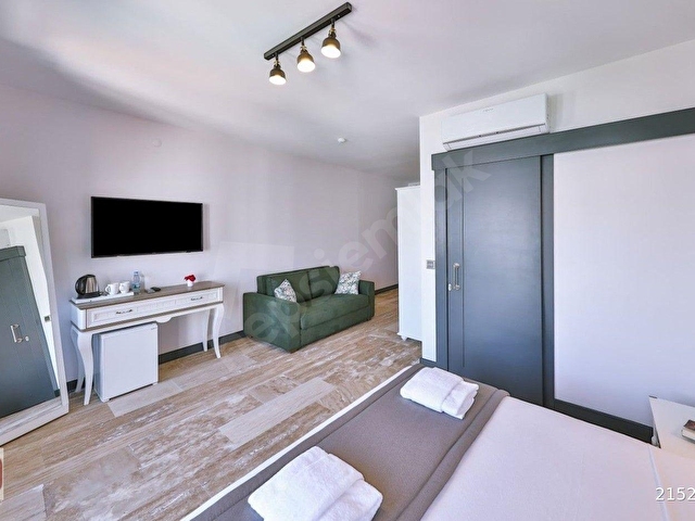 Alaçatı Merkezde Sezona Hazır! 12 Odalı Havuzlu Butik otel - Görsel 26