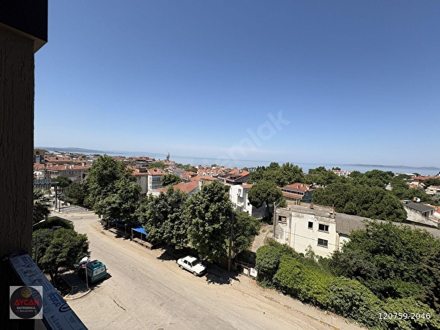 ERDEK ZÜBEYDE HANIM CADDESİNDE SATILIK 3+1 DENİZ MANZARALI DAİRE - Görsel 5