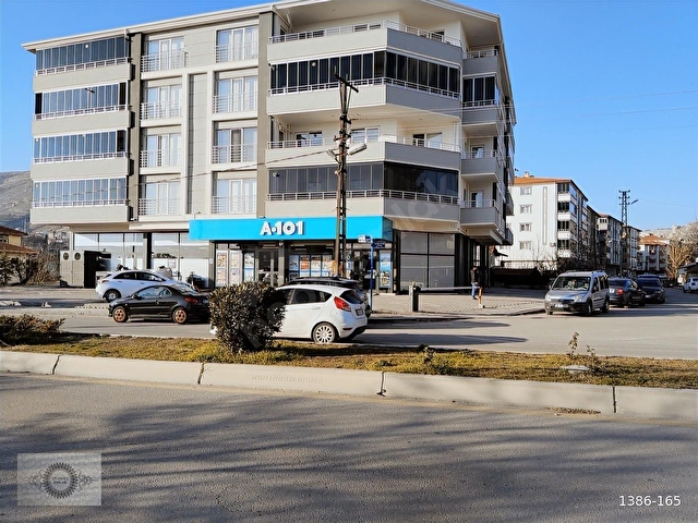 ÇAYIRHANDA BULVAR ÜSTÜ A101 KİRACILI 287 METRELİK 2 ADET DÜKKAN - Görsel 3