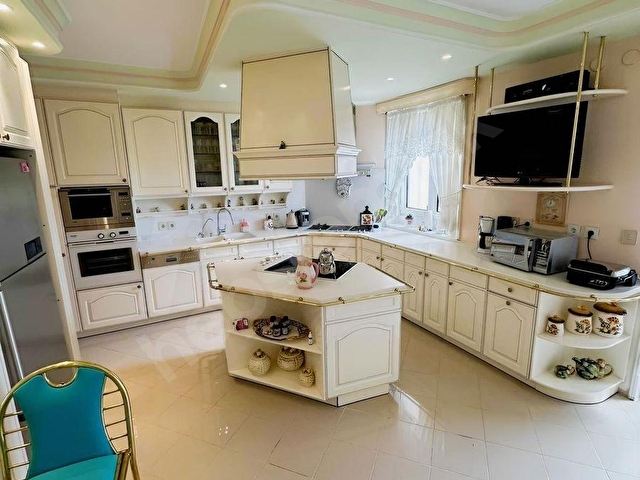 ORAN MAH.ORMAN SİTESİNDE ORMAN MANZARALI SATILIK 5+1 DAİRE - Görsel 10