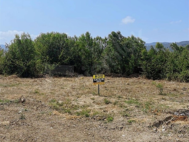 ORTA MAHALLEDE SATILIK 460 M2 FIRSAT KÖŞE PARSEL - Görsel 2