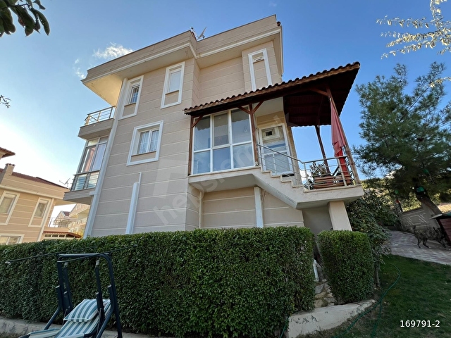 BLC KORKUTELİden SİTE İÇERİSİNDE BAHÇELİ HAVUZLU 4+1 VİLLA - Görsel 3