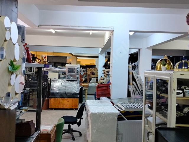 ÇELİKTEPE DE 400 M2  SATILIK DÜKKAN DEPO AKSU EMLAKTAN - Görsel 4