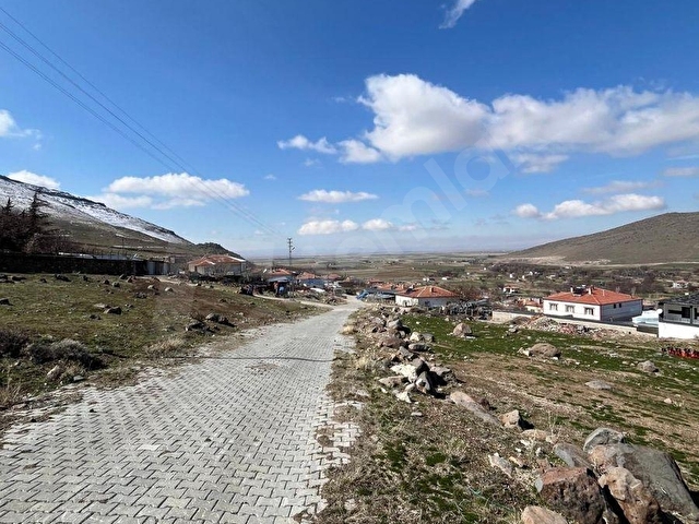 ZİLE MAHALLESİNDE SATILIK ARSA - Görsel 5