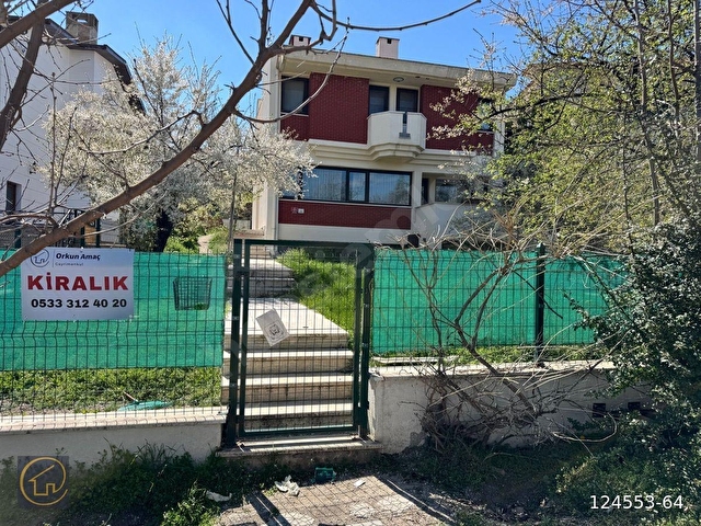 KİRALIK VİLLA (5+2):ÇAYYOLUNUN KALBİNDE, ERDEMKENTTE PRESTİJLİ BİR YAŞAM İMKANI.