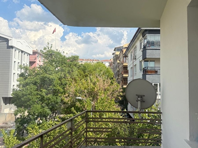 KURTULUŞ METRO YAKINI NEZİH VE GÜZEL SOKAKTA KATTA ÖN CEPHE KİRALIK DAİRE - Görsel 24