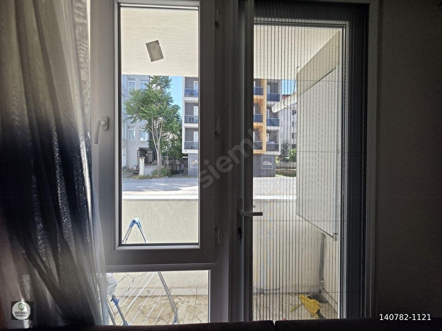 ÜSTÜNELDEN GÖRÜKLEDE CADDEYE YAKIN YENİ BİNADA KİRALIK DAİRE - Görsel 24