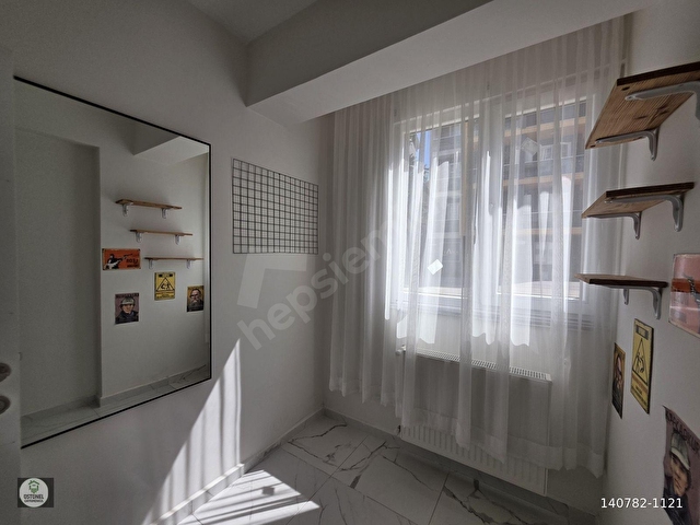 ÜSTÜNELDEN GÖRÜKLEDE CADDEYE YAKIN YENİ BİNADA KİRALIK DAİRE - Görsel 13