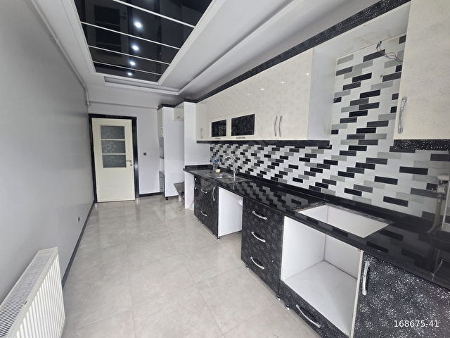 ICONICDEN GÜZELYURT MAH. FULL YAPILI 30M2 TERASLI 2+1 DAİRE - Görsel 5